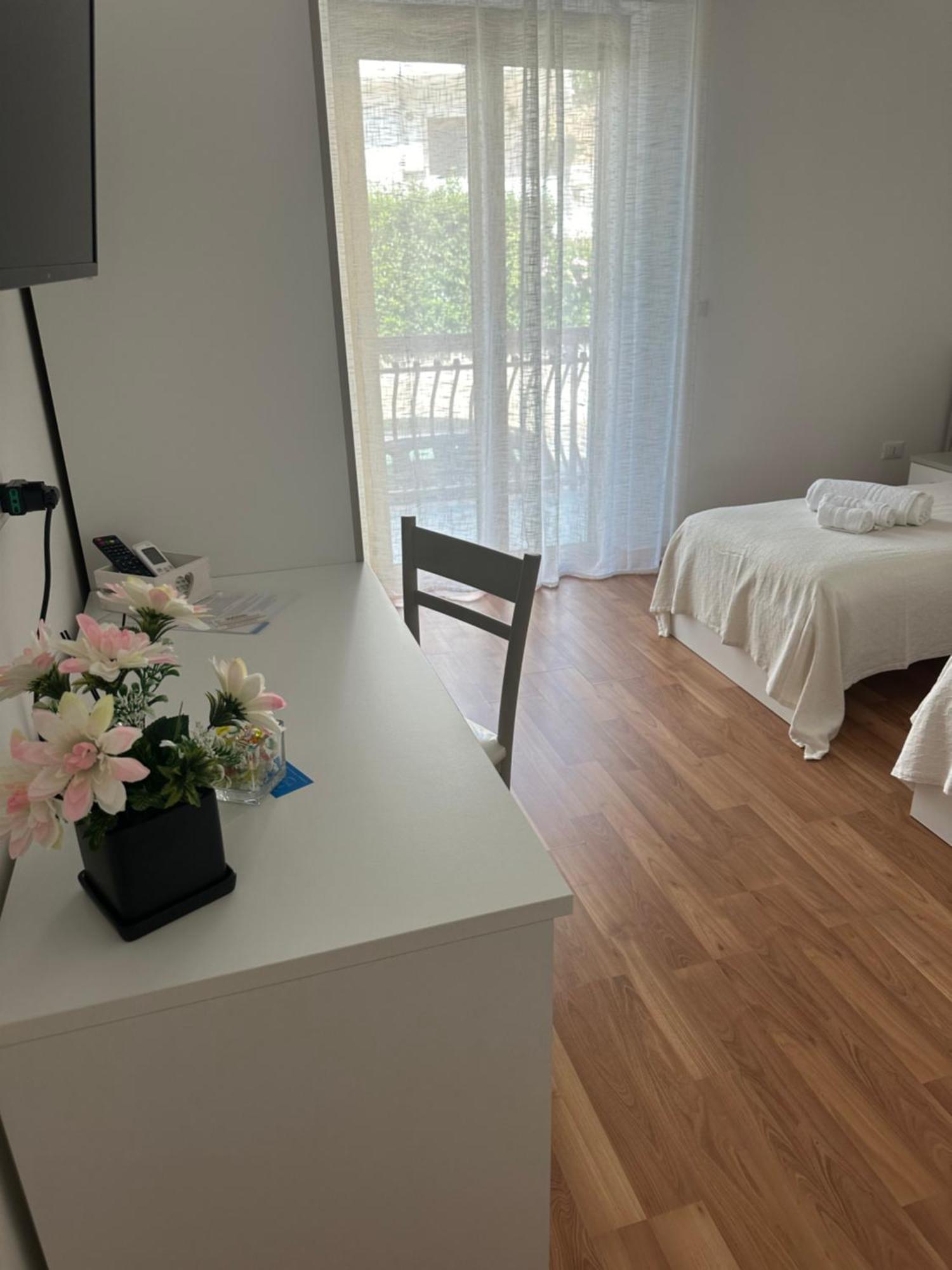 Bnb Nuova Vita Paola Exterior foto